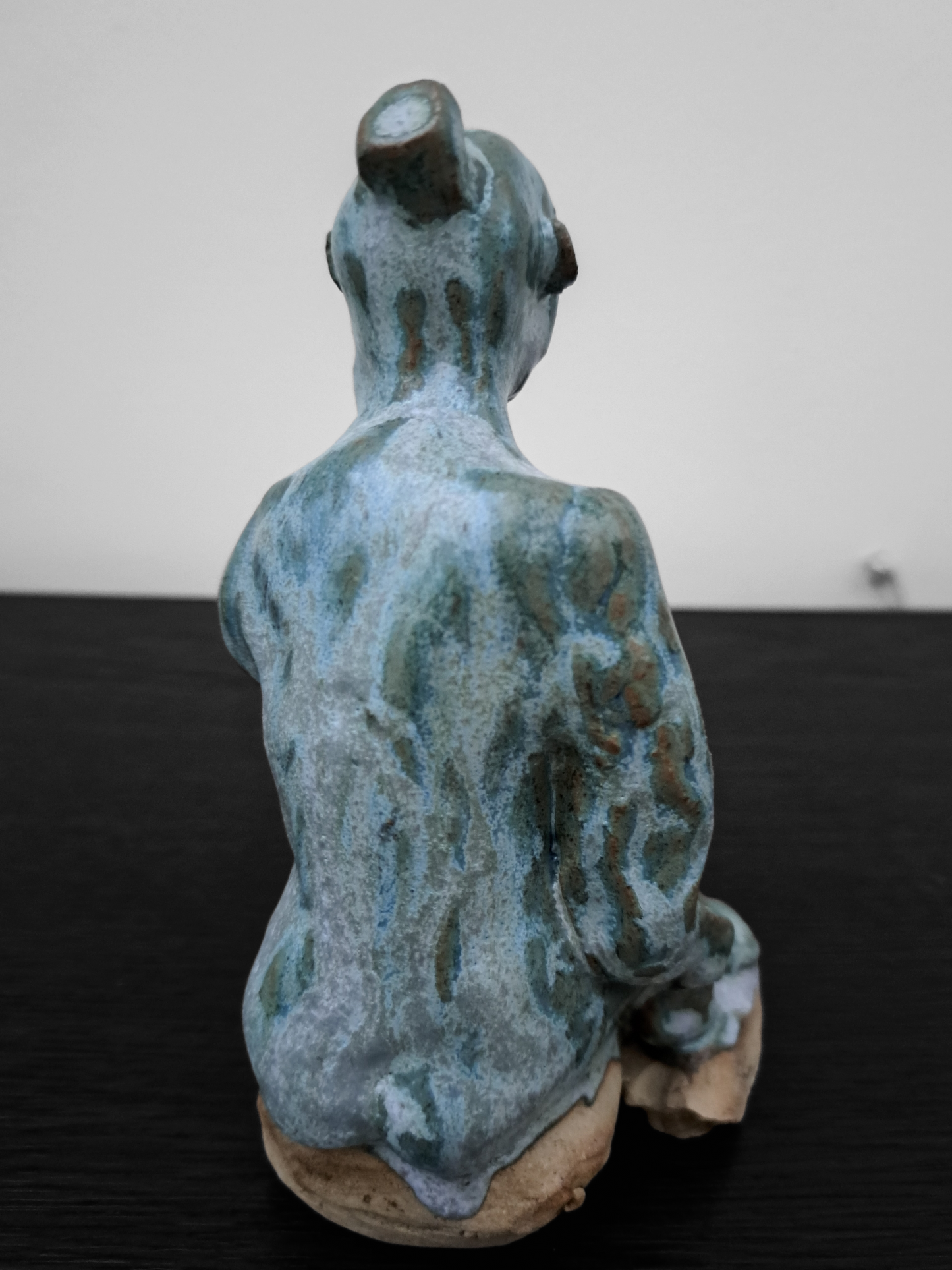 Nude Sitter