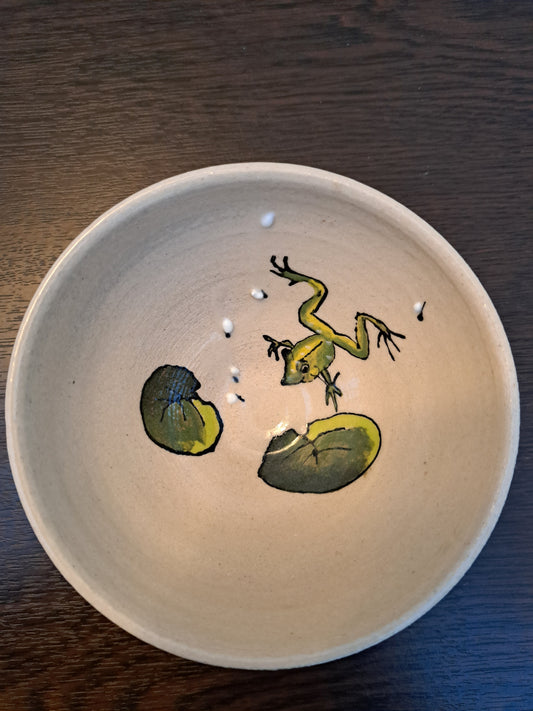 Small froggie bowl